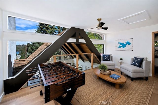 359 John Muir Road, Lake Arrowhead, CA 92352