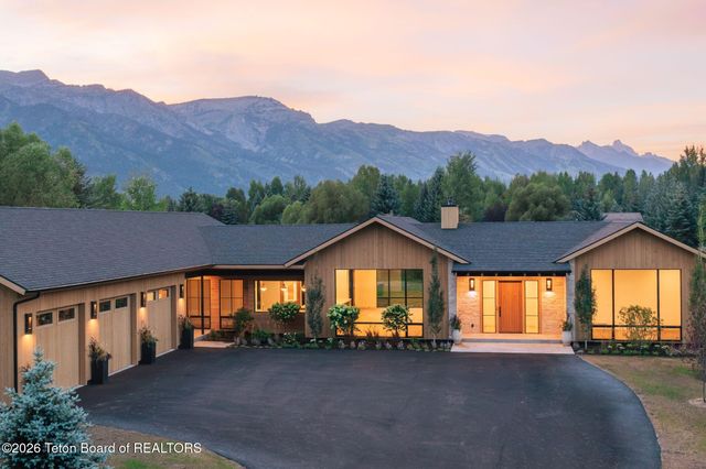 3885 MILES Road, Wilson, WY 83014