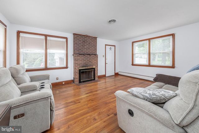 142 PRINCETON AVE, West Deptford, NJ 08096
