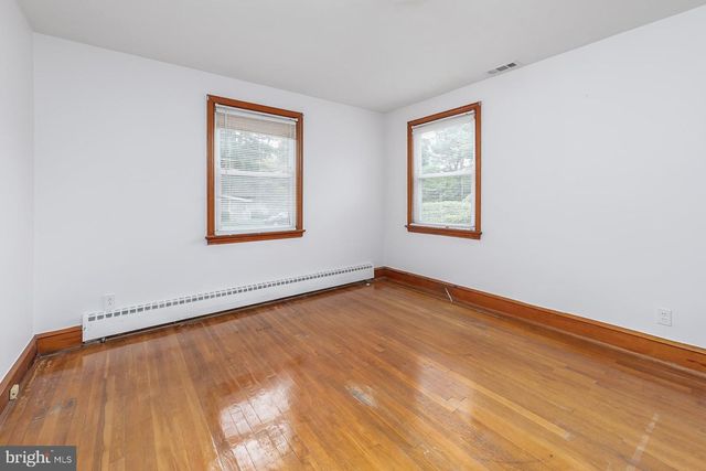 142 PRINCETON AVE, West Deptford, NJ 08096