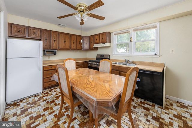 142 PRINCETON AVE, West Deptford, NJ 08096