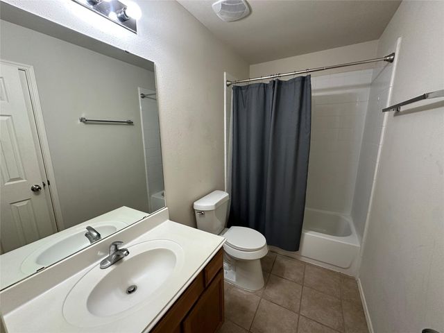 10427 Hamlet Vale Court, Houston, TX 77070