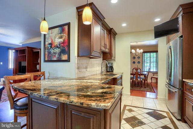 3 CEDAR CT, Enola, PA 17025