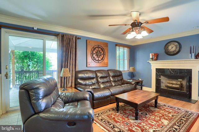 3 CEDAR CT, Enola, PA 17025