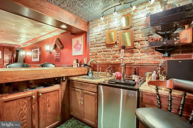 3 CEDAR CT, Enola, PA 17025