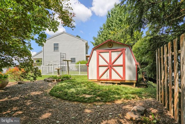 3 CEDAR CT, Enola, PA 17025