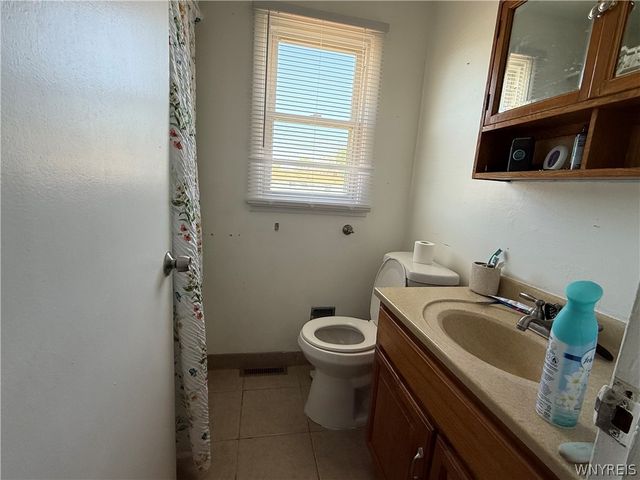 42 Viola Drive, Cheektowaga, NY 14227