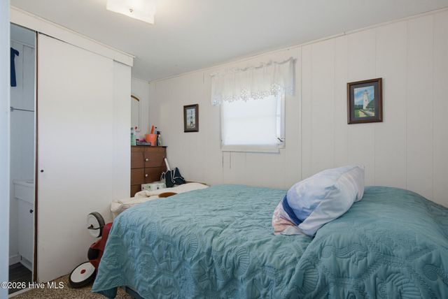 107 Phil Harris Lane, N Topsail Beach, NC 28460