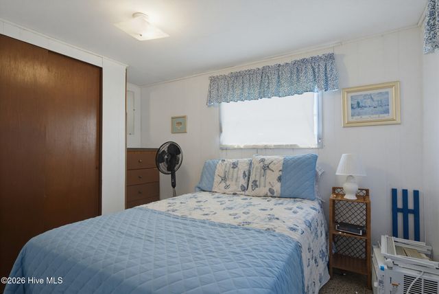 107 Phil Harris Lane, N Topsail Beach, NC 28460