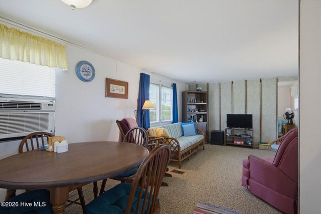 107 Phil Harris Lane, N Topsail Beach, NC 28460