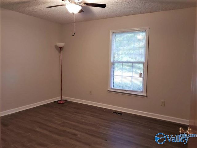 132 Raleigh Way, Huntsville, AL 35811