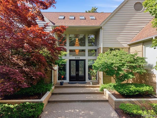 3104 Quarton Road, Bloomfield Hills, MI 48304