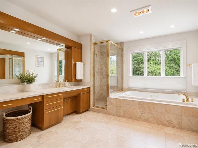 3104 Quarton Road, Bloomfield Hills, MI 48304