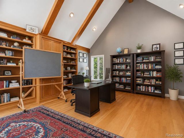 3104 Quarton Road, Bloomfield Hills, MI 48304