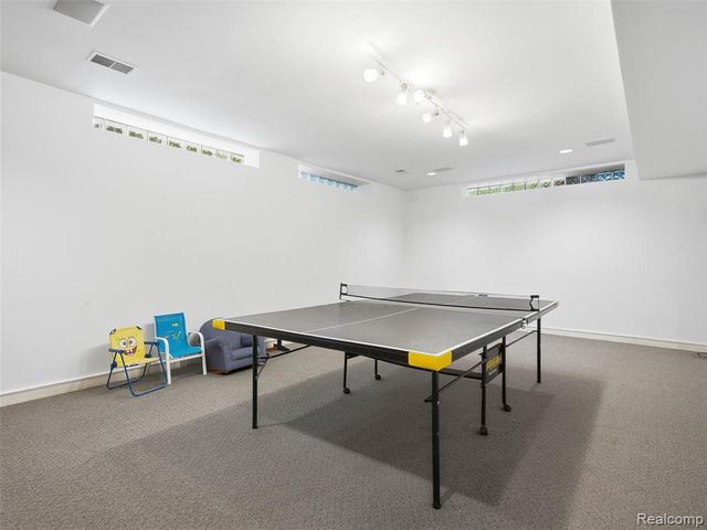 3104 Quarton Road, Bloomfield Hills, MI 48304