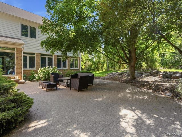 3104 Quarton Road, Bloomfield Hills, MI 48304