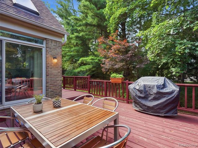 3104 Quarton Road, Bloomfield Hills, MI 48304