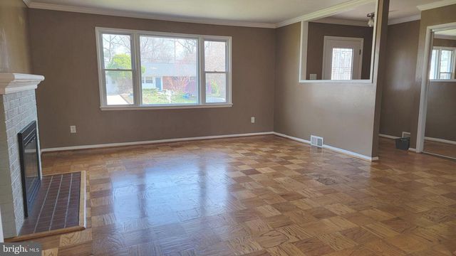 5908 AMELIA ST, Springfield, VA 22150