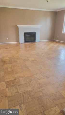 5908 AMELIA ST, Springfield, VA 22150