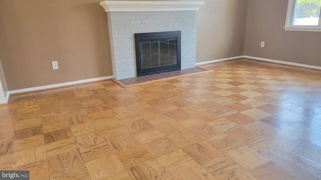 5908 AMELIA ST, Springfield, VA 22150