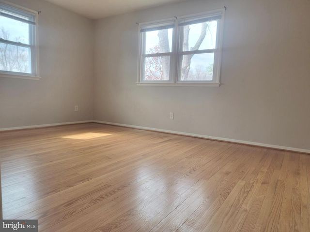 5908 AMELIA ST, Springfield, VA 22150