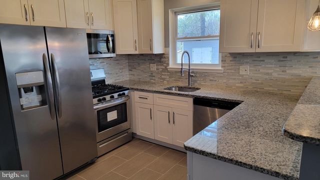 5908 AMELIA ST, Springfield, VA 22150