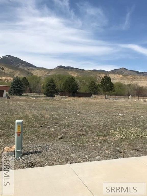 Image 1 of property listing at TBD Easy Street, Salmon, ID 83467