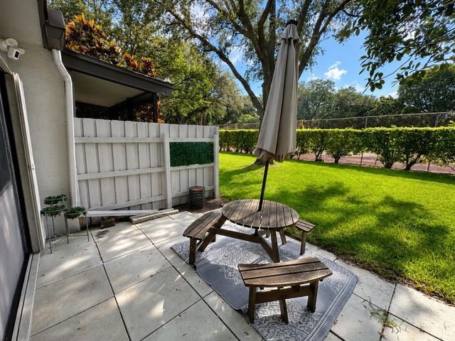 4086 Palm Forest Drive S, Delray Beach, FL 33445