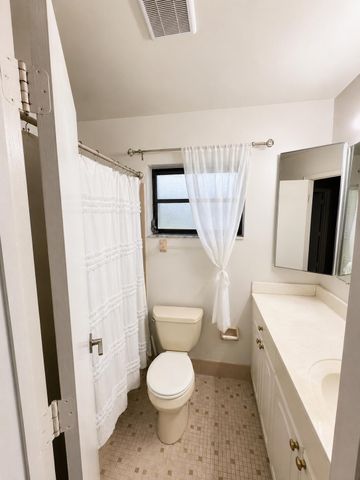 4086 Palm Forest Drive S, Delray Beach, FL 33445
