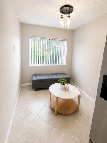 4086 Palm Forest Drive S, Delray Beach, FL 33445
