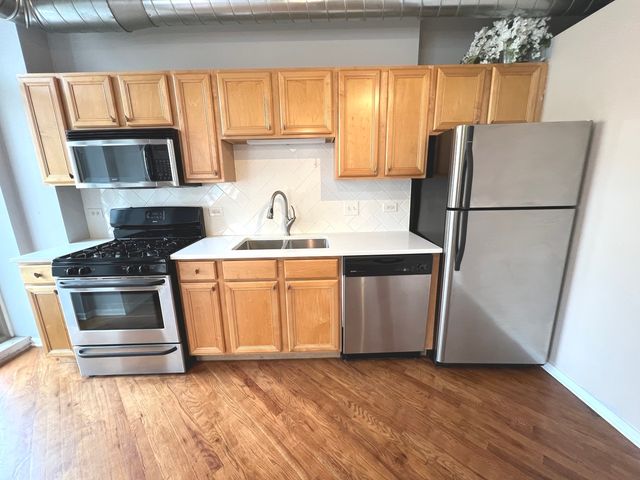 500 S Clinton Street 503, Chicago, IL 60607
