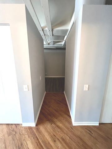 500 S Clinton Street 503, Chicago, IL 60607