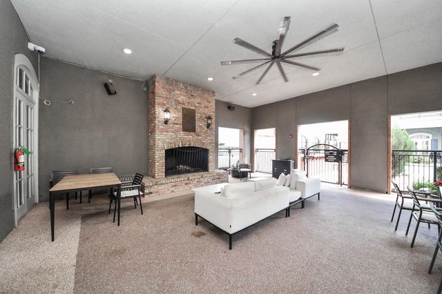 3003 Memorial Court 1337, Houston, TX 77007