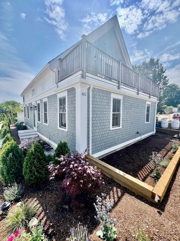 65 Franklin Street AB, Provincetown, MA 02657