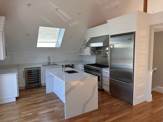 65 Franklin Street AB, Provincetown, MA 02657