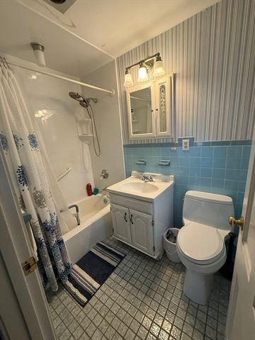 129 Hobart St, Danvers, MA 01923