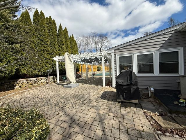 129 Hobart St, Danvers, MA 01923