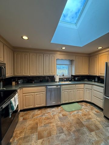 129 Hobart St, Danvers, MA 01923