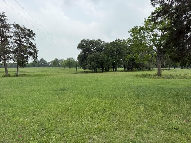 5719 Farm To Market 2238, Schulenburg, TX 78956