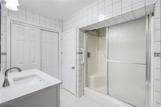 81 9th ST, Bonita Springs, FL 34134