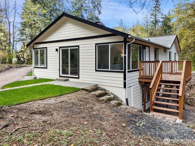 1362 Carr Boulevard, Bremerton, WA 98312