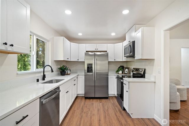 1362 Carr Boulevard, Bremerton, WA 98312