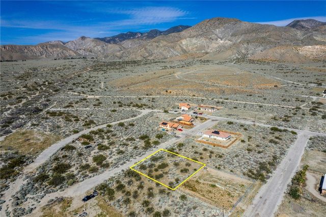 2 Hyacinth, Whitewater, CA 92284