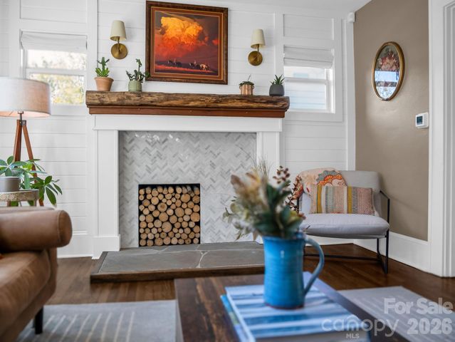 10 Dale Street, Asheville, NC 28806