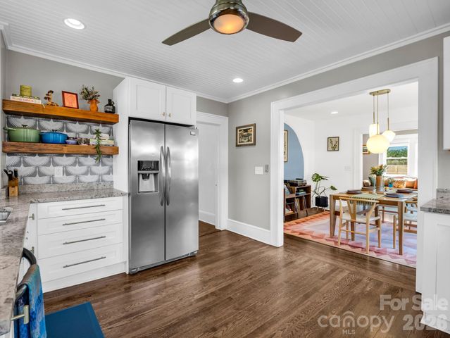 10 Dale Street, Asheville, NC 28806