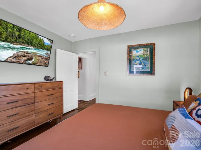 10 Dale Street, Asheville, NC 28806