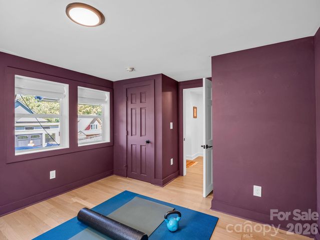 10 Dale Street, Asheville, NC 28806