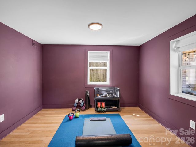 10 Dale Street, Asheville, NC 28806