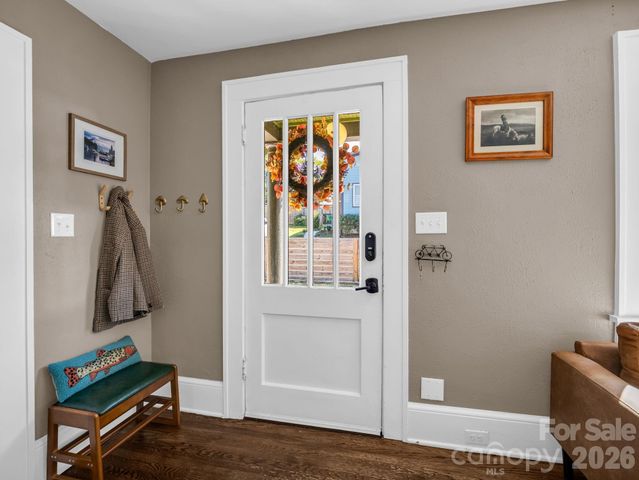 10 Dale Street, Asheville, NC 28806