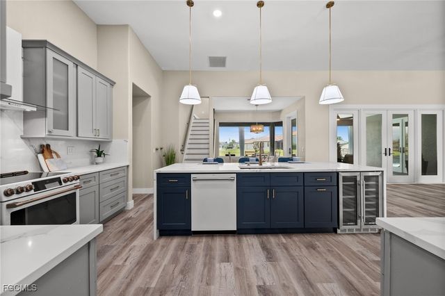 4012 SW 29th AVE, Cape Coral, FL 33914